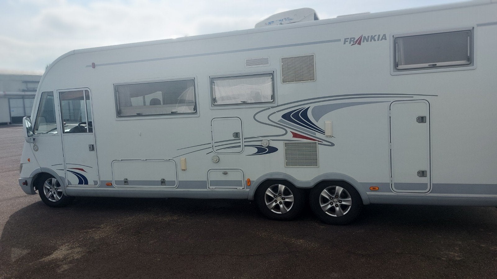 Caravans And Camping Ruime