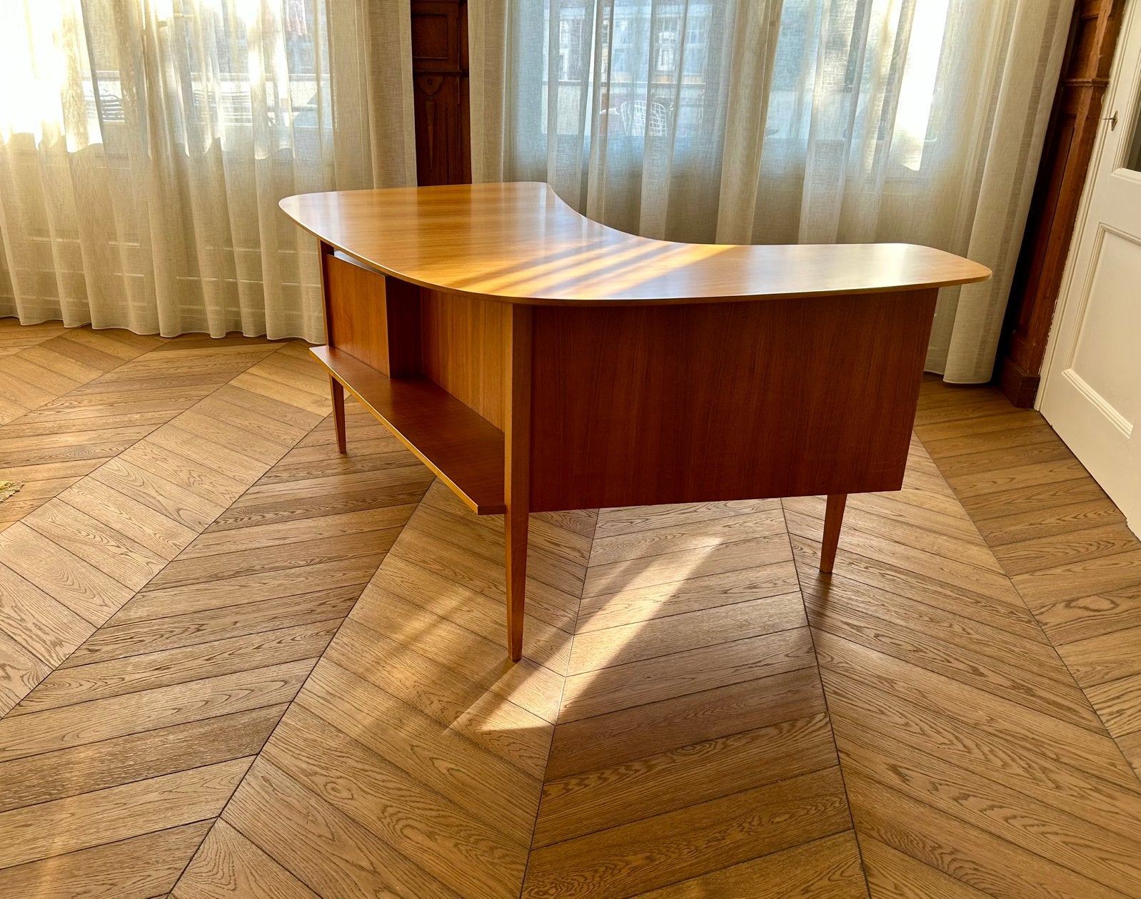 Vintage Hans Hartl boomerang desk - rare, Ophalen, Overige typen, Gebruikt, Hout