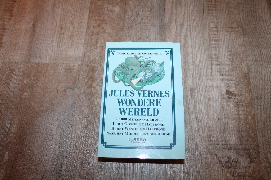Jules Vernes wondere wereld omnibus - deel, Boeken, Ophalen of Verzenden, Zo goed als nieuw, Fictie, Jules Verne