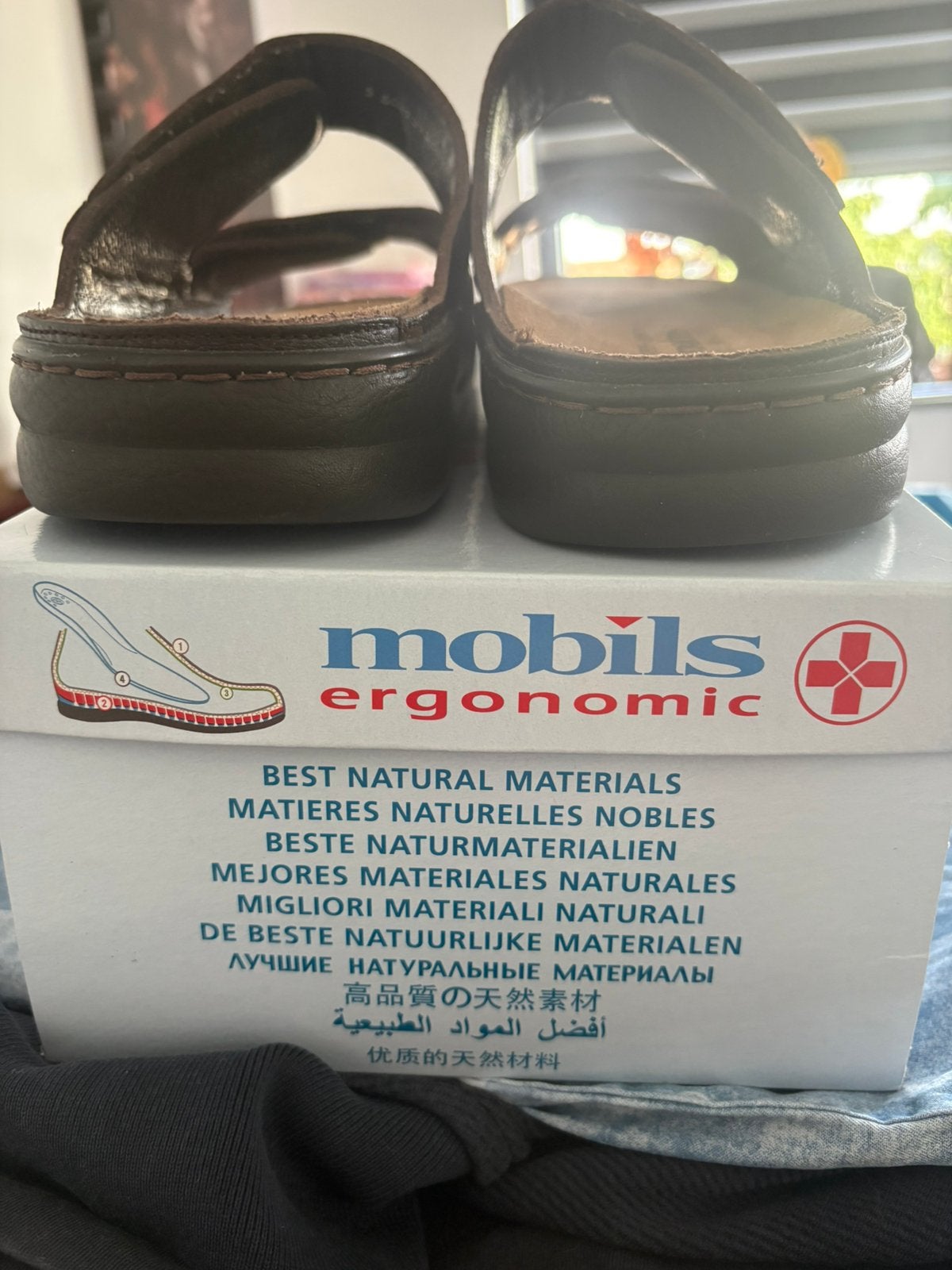 Ergonomic heren slippers, Ophalen of Verzenden, Zo goed als nieuw, Zwart