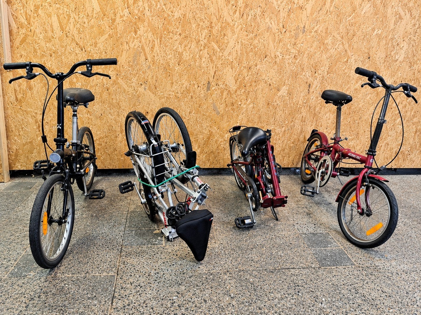 Partij van 5 opknap vouwfietsen, 20 inch of meer, Gebruikt, Re-cycling Bikes, Info@re-cyclingbikes.nl