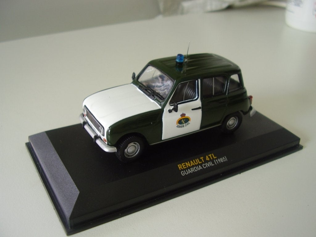 Schaalmodel Renault 4 Gardia Civil Spanje, Ophalen of Verzenden, Nieuw, Auto