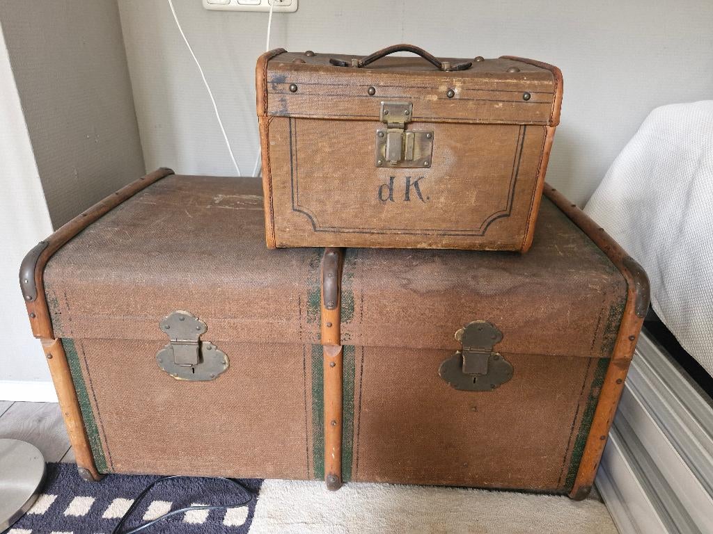 Antieke hutkoffer familie De Kat, Ophalen