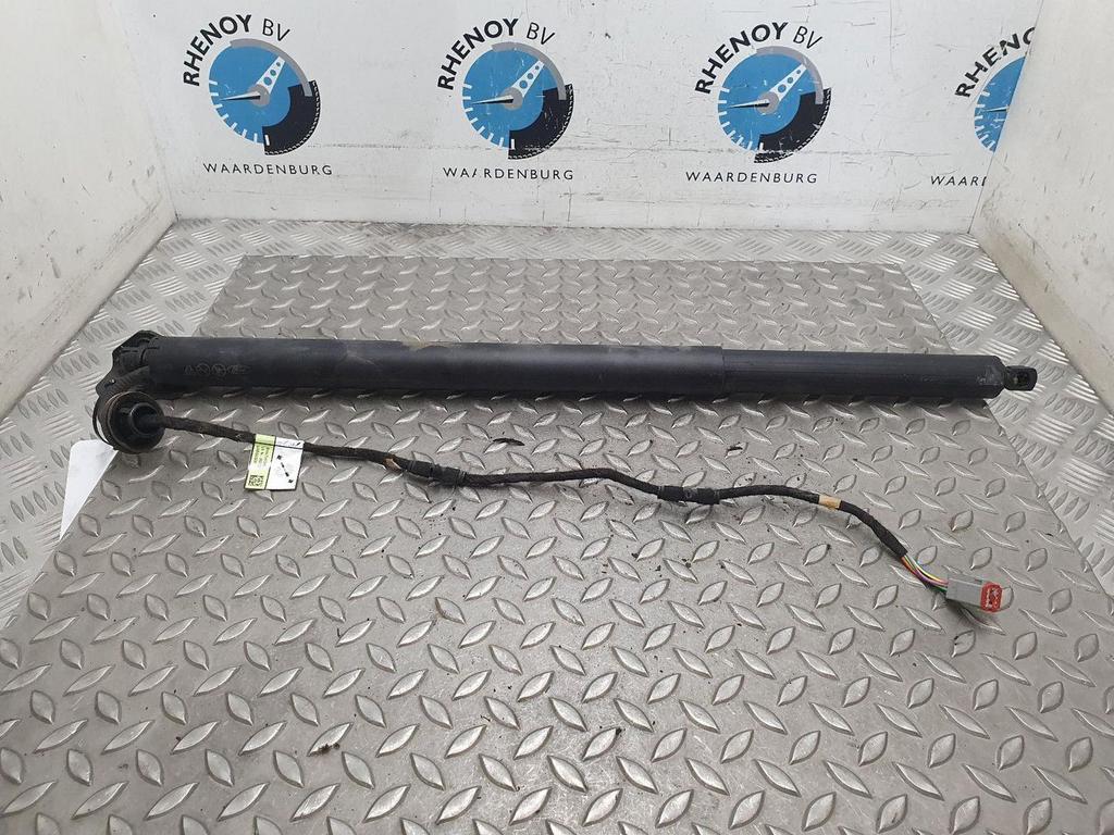 FORD KUGA ST LINE X PLUG IN HYBRID ACHTERKLEP MOTOR (VOOR OP, Ophalen of Verzenden, Gebruikt, Stiba lid