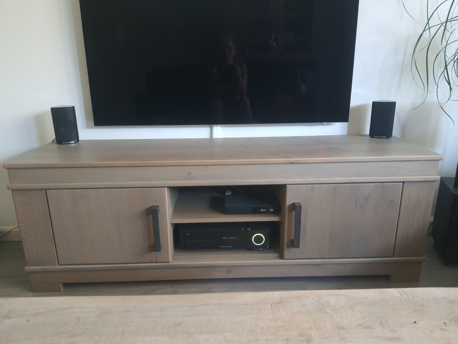 Tv meubel, Ophalen