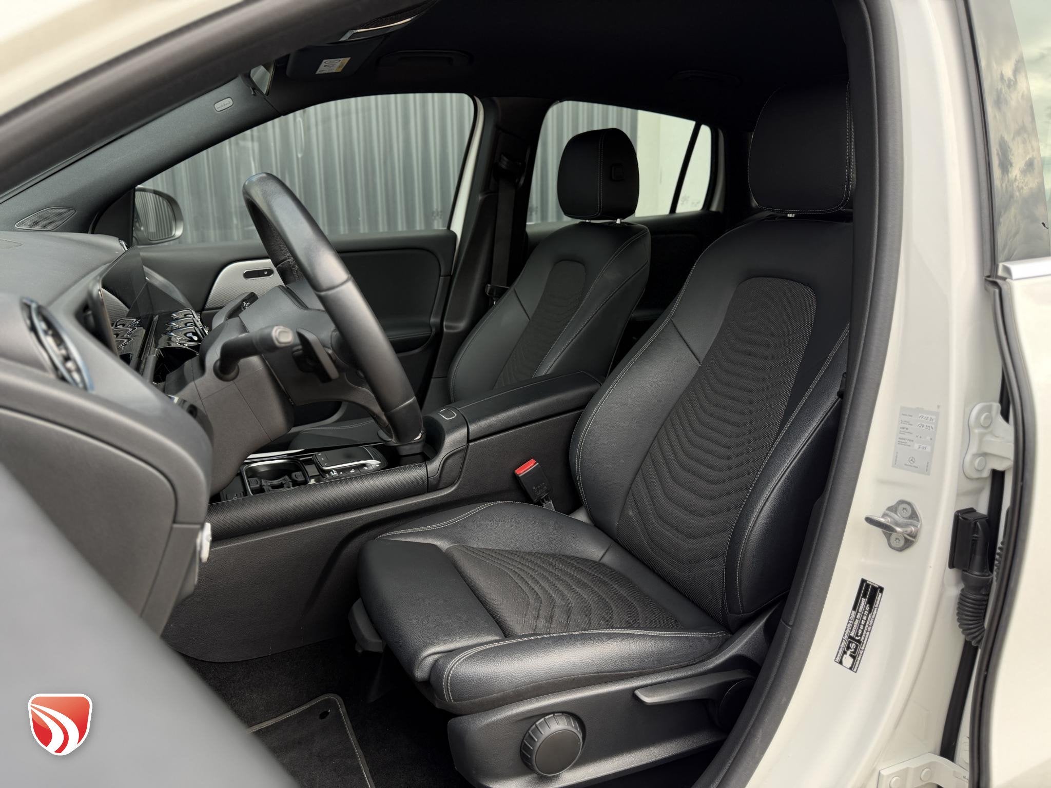 Mercedes-Benz GLA-klasse 250 e Style 218pk | PHEV | Camera |, Auto's, Mercedes-Benz, Automatische klimaatregeling, 16 kWh, Leder en Stof