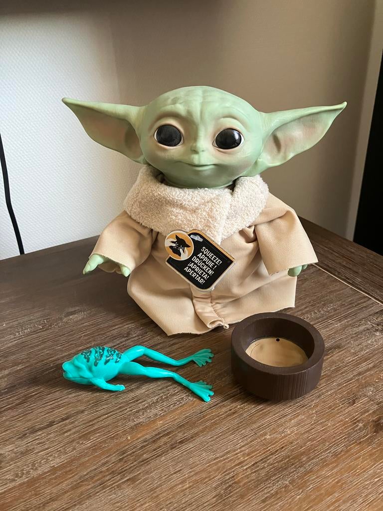 Star Wars The Child (Baby Yoda) knuffel met accessoires, Verzamelen, Star Wars, Ophalen, Zo goed als nieuw, Actiefiguurtje