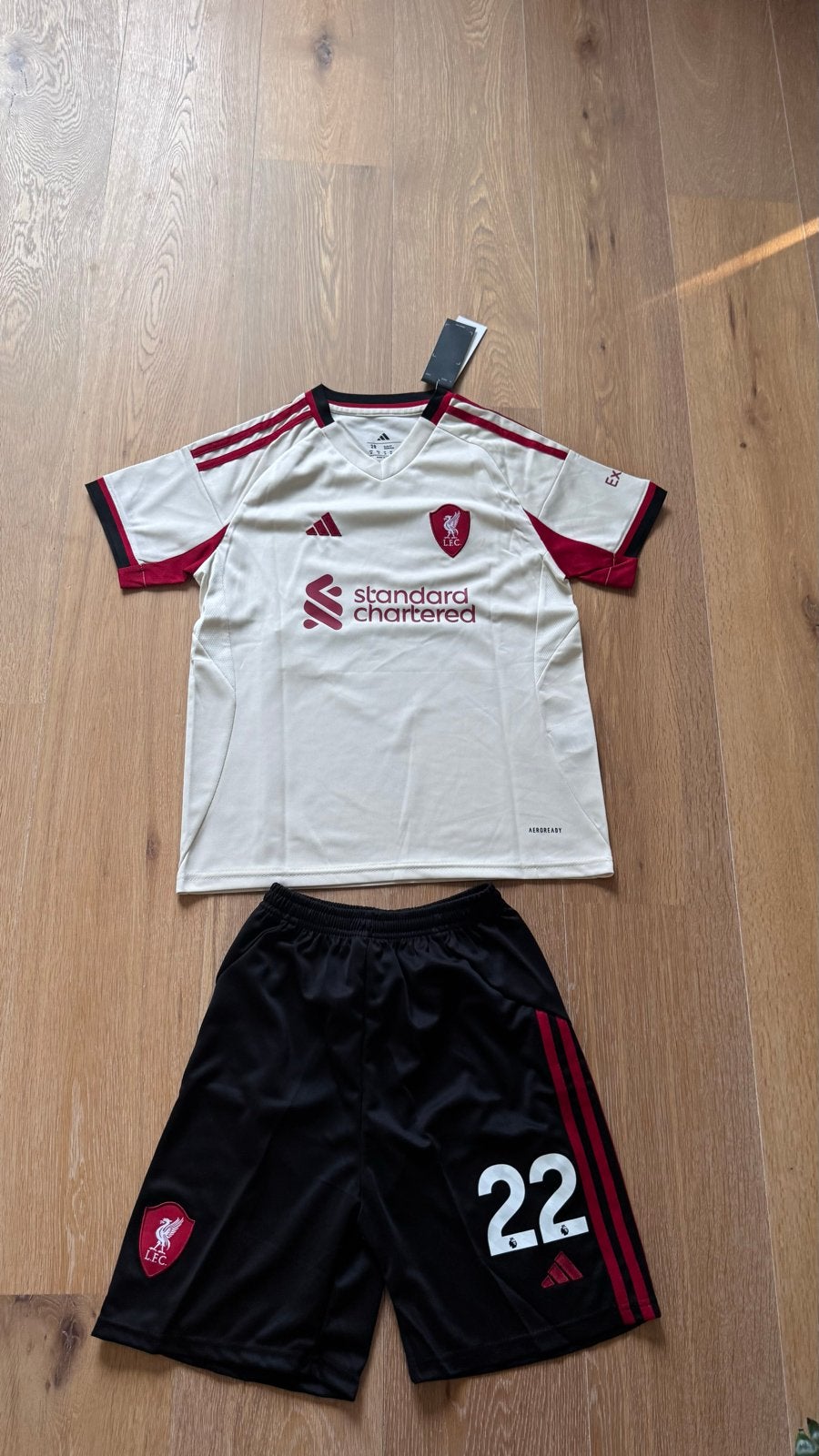 Liverpool Uitshirt  Ekitike 22 Maat 164, Beige, Nieuw, Ophalen of Verzenden, Voetbal