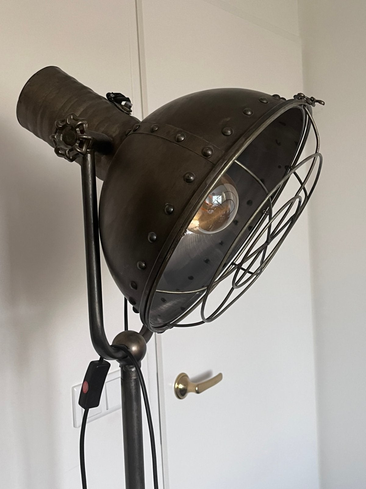 Vloerlamp brons, Huis en Inrichting, Lampen | Vloerlampen, Ophalen, Zo goed als nieuw, 150 tot 200 cm