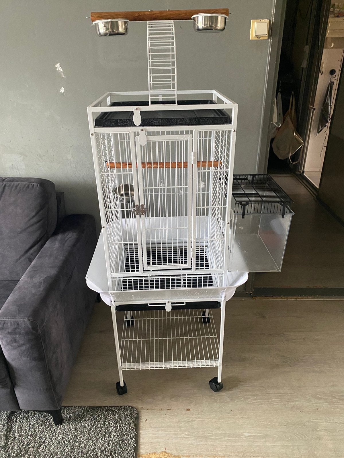 TE KOOP – Grote Vogelkooi + Groot Vogelbadje, Dieren en Toebehoren, Vogels | Hokken en Kooien, Ophalen, Zo goed als nieuw, Metaal