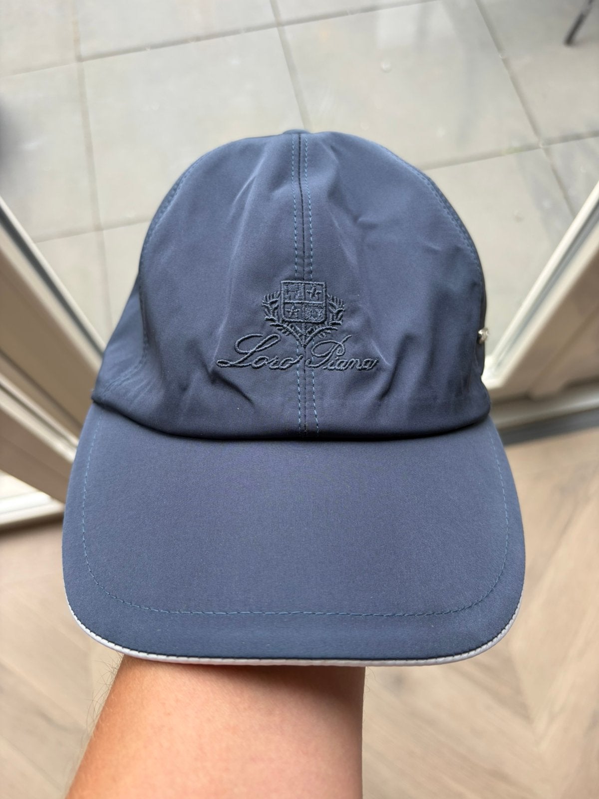 Loro Piana pet maat M - blauw, Kleding | Heren, Hoeden en Petten, Ophalen of Verzenden, Nieuw, 57 cm (M, 7⅛ inch) of minder, Pet