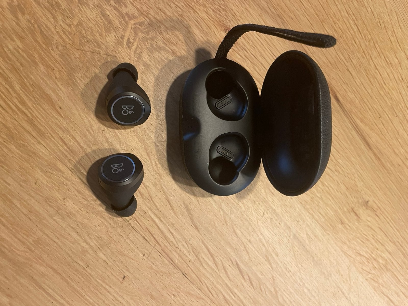 Beoplay E8 draadloos in topstaat, Ophalen of Verzenden, Zo goed als nieuw, Overige merken, Draadloos