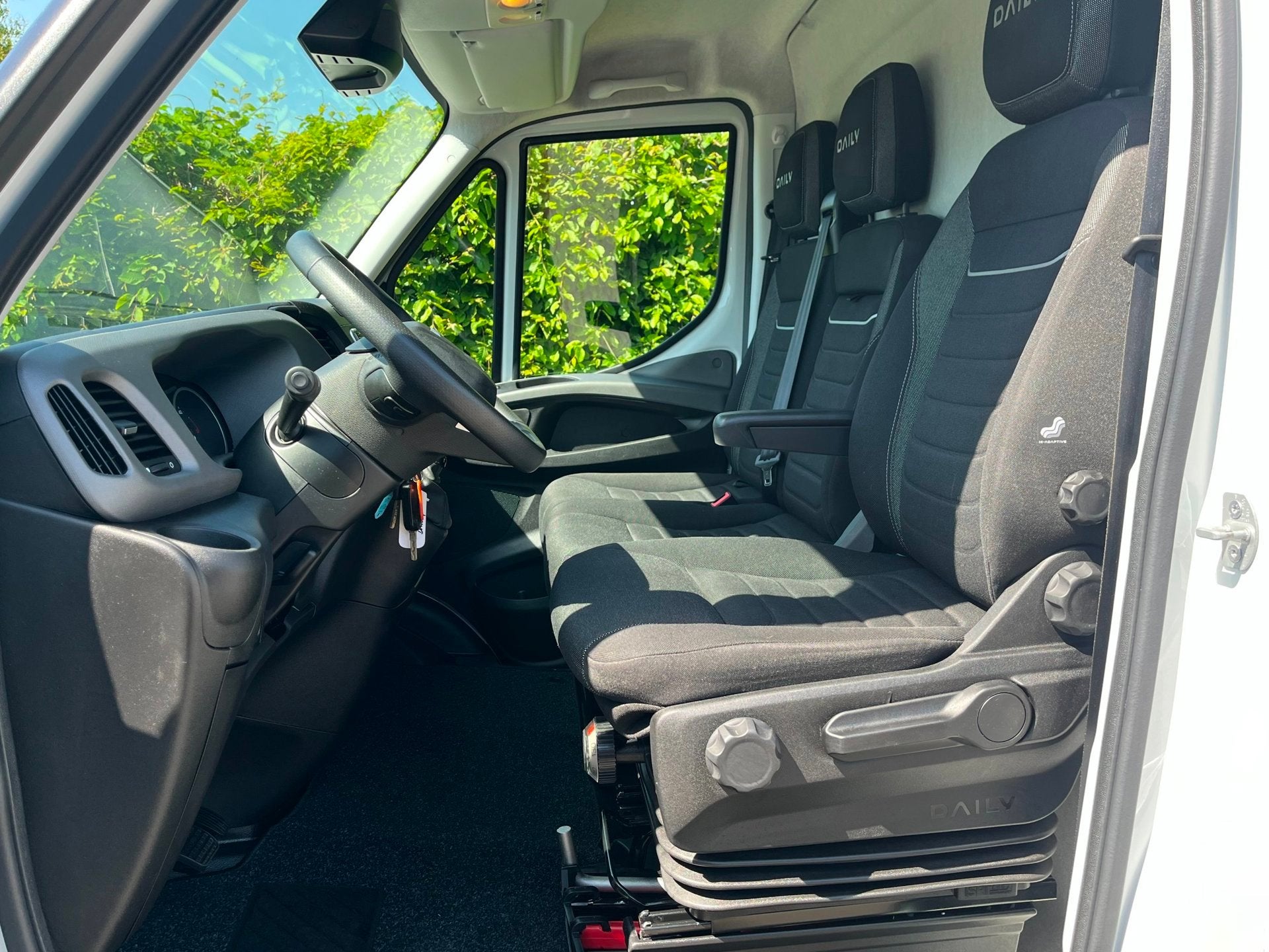 Iveco Daily 35S18 3.0 Automaat |L2H2 | 3500kg trekgewicht |I, Automaat, Gebruikt, 4 cilinders, Iveco