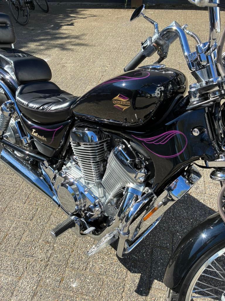 Verschrikkelijke mooie suzuki intruder vs750 zeer Mooi, 750 cc, Cardan-aandrijving, 2 cilinders, Chopper