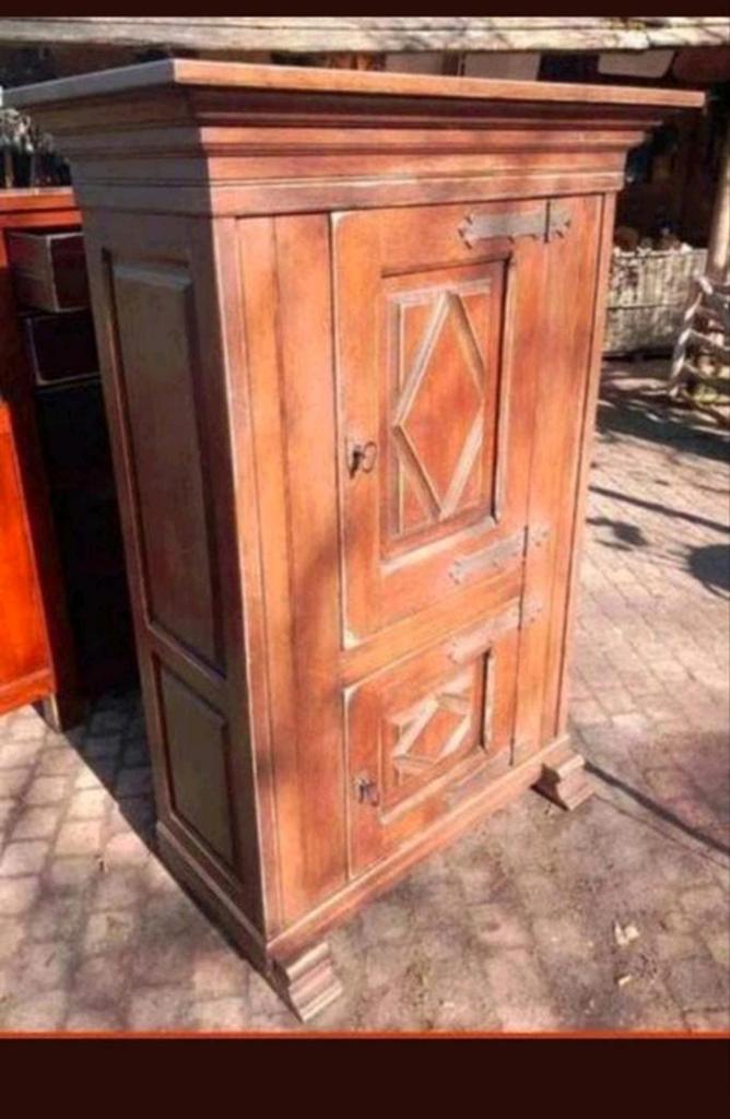 Vintage Massief Eikenhouten Kast met Unieke Details, Ophalen of Verzenden