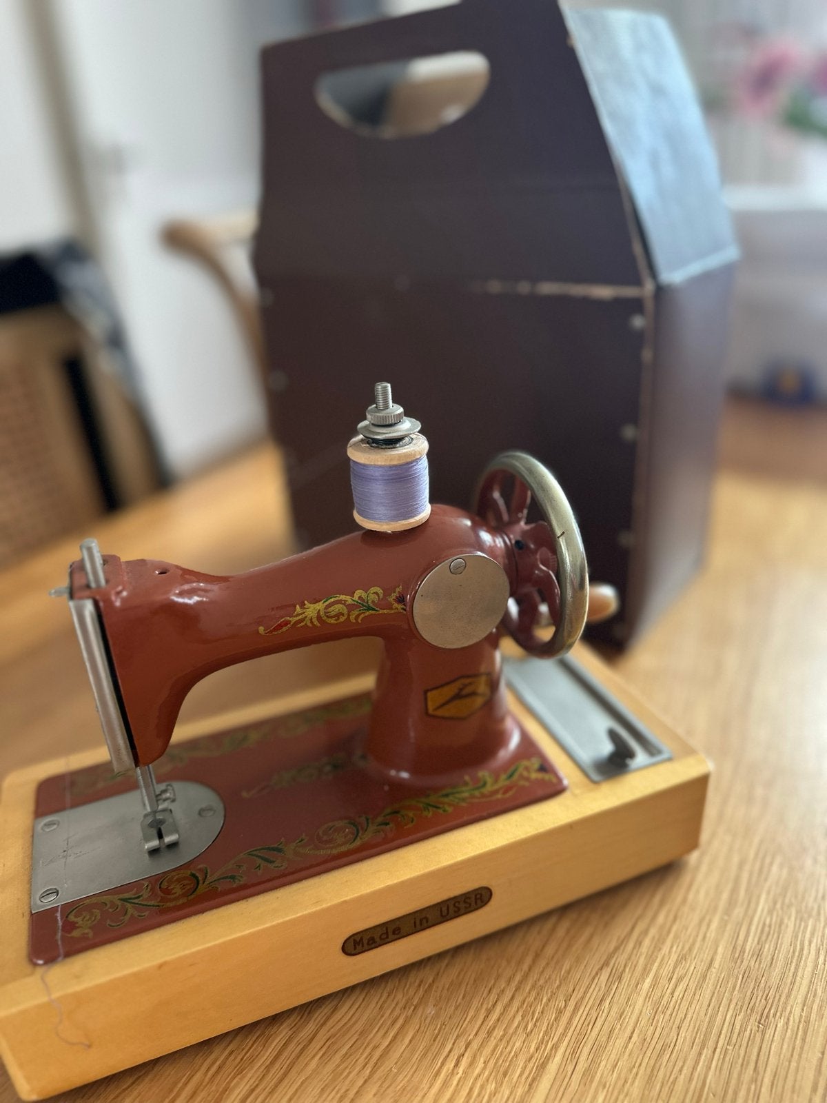Vintage Kindernaaimachine USSR Jaren '50 met Doos, Ophalen of Verzenden