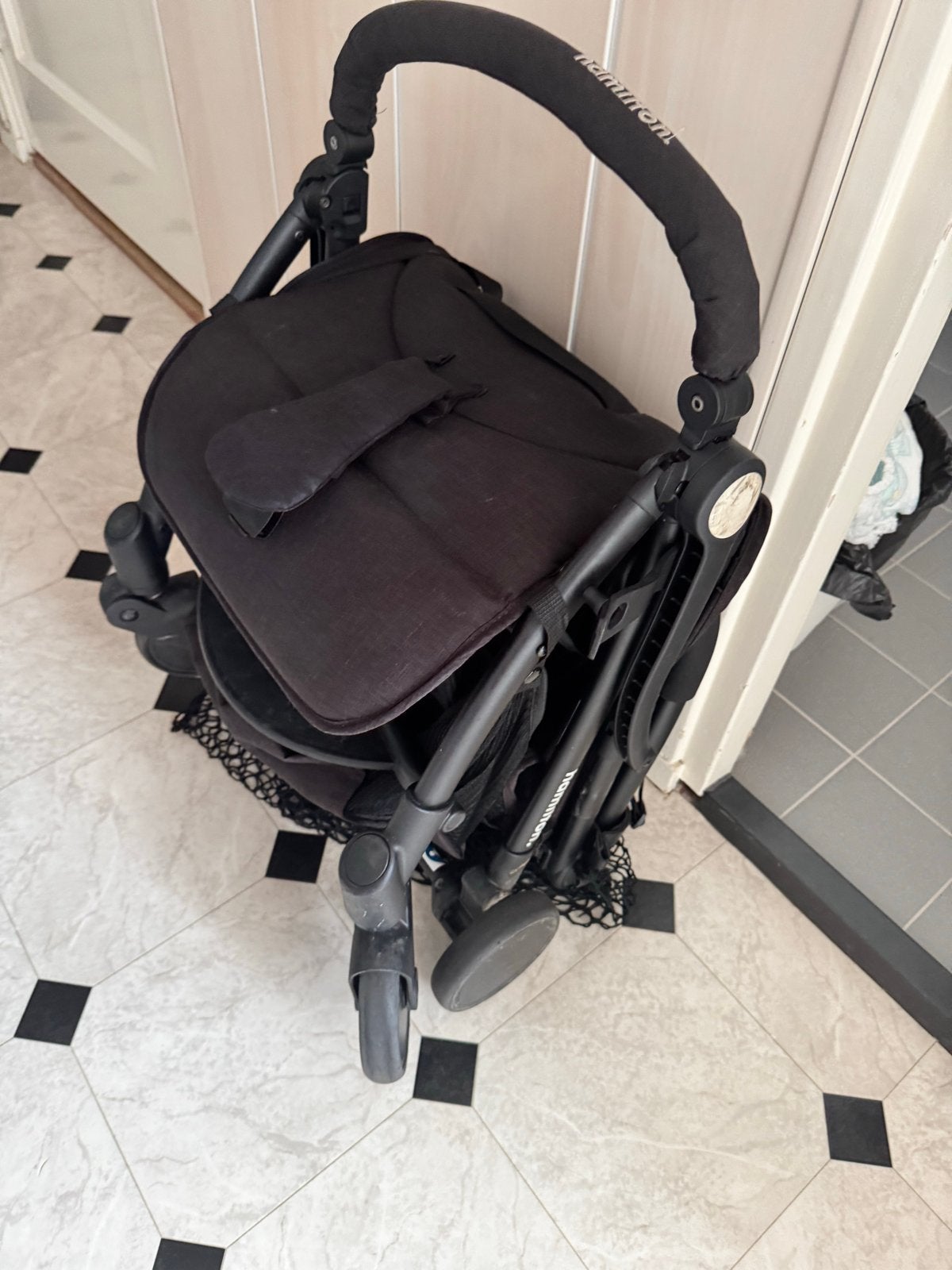 Hamilton buggy - Compact en handig (zonnekap ontbreekt), Kinderen en Baby's, Buggy's, Ophalen, Gebruikt, Overige merken