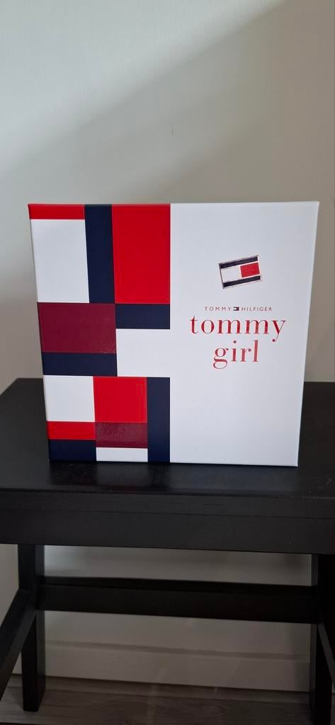 Tommy Girl Eau de Toilette & Body Lotion Cadeauset, Ophalen of Verzenden, Nieuw