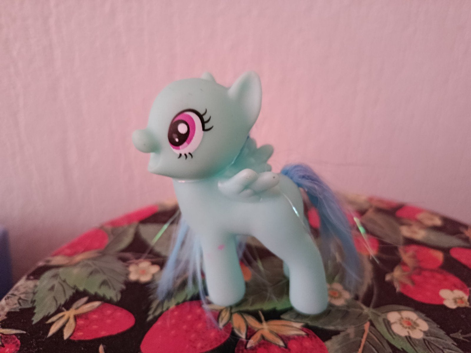 My Little Pony figuur - Lichtblauw met roze ogen, Ophalen of Verzenden, Gebruikt