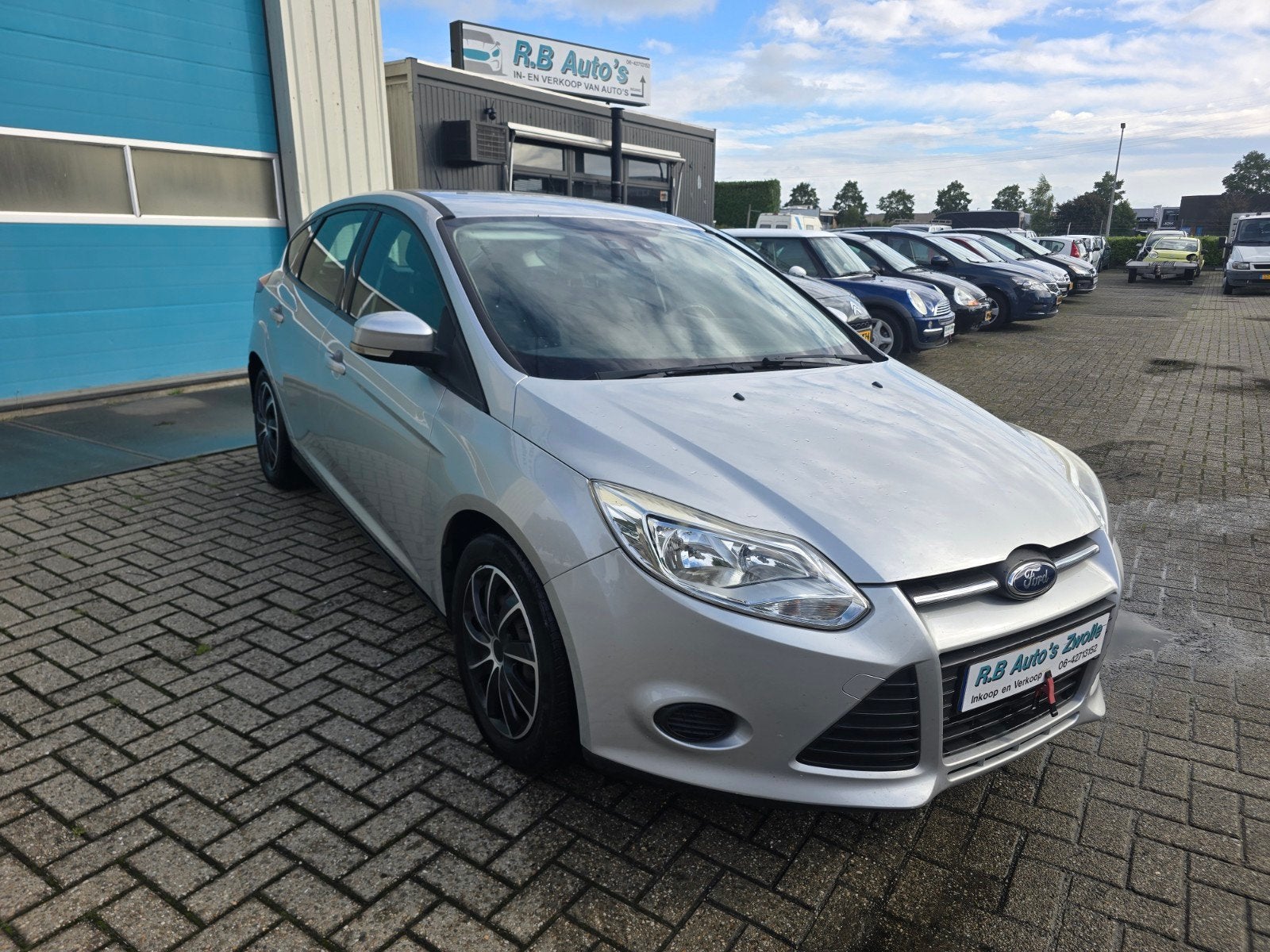 Ford Focus 1.0 Ecoboost 74KW 5-D 2012 !! lees tekst !!, Auto's, Euro 5, Stof, Zwart, 4 cilinders