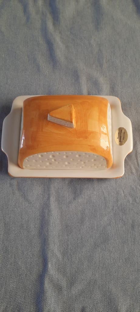 Bassano Kaasplankje met Kaasstolp - Made in Italy, Huis en Inrichting, Keuken | Servies, Ophalen of Verzenden, Zo goed als nieuw