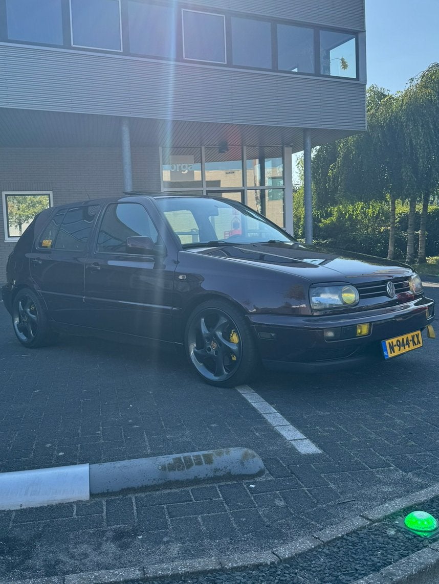 Volkswagen Golf VR6 2.8 1996 Highline Paars, Auto's, 1140 kg, Zwart, Overige kleuren, Leder