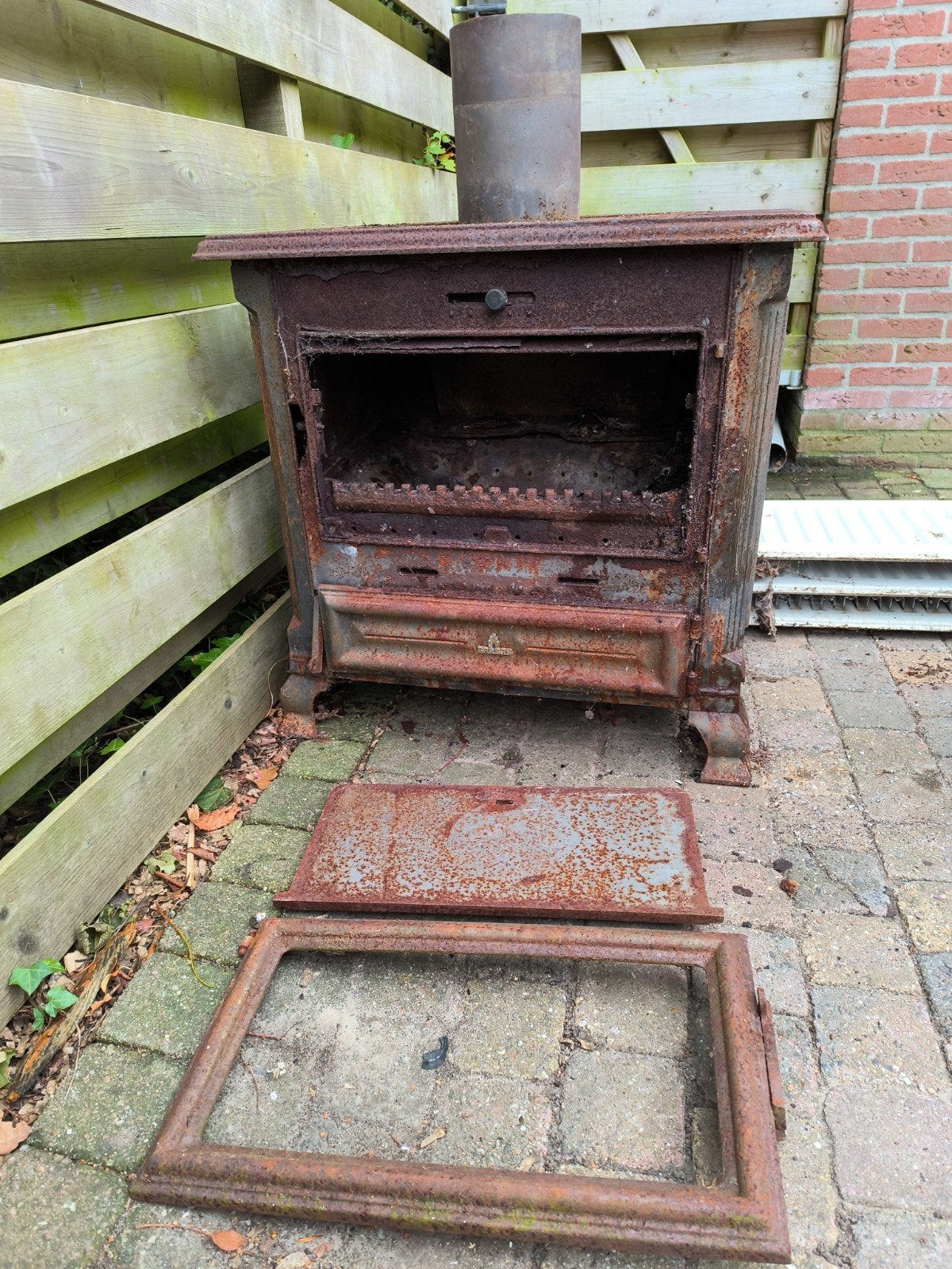Oude houtkachel Barbas opknapper, Ophalen, Gebruikt