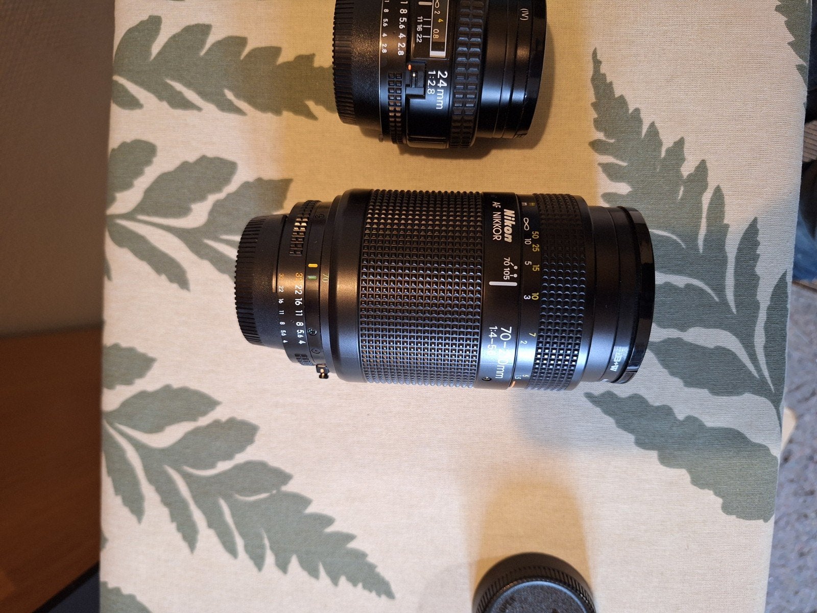Nikon F-801s met 2 lenzen en boek, Audio, Tv en Foto, Ophalen, Gebruikt, Nikon, Nikon F-mount