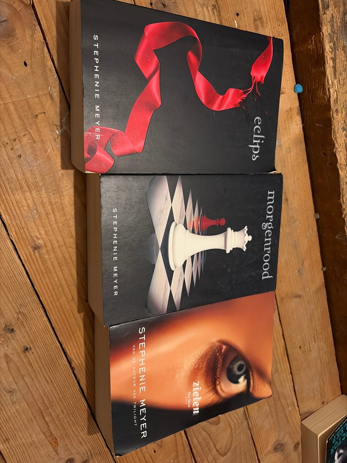 3 Boeken van Stephenie Meyer: Eclips, Morgenrood, Zielen, Ophalen of Verzenden, Gelezen