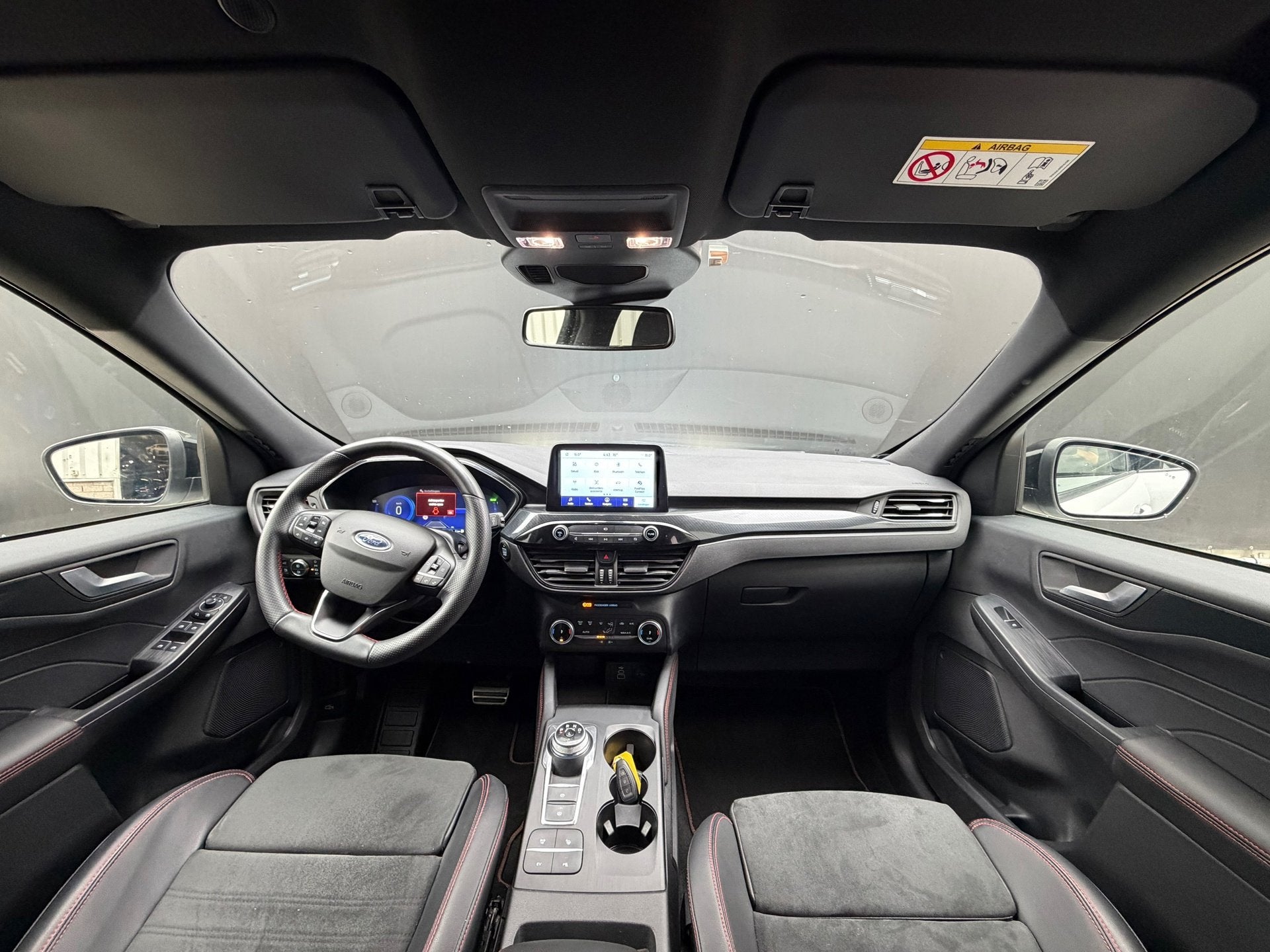 Ford Kuga 2.5 PHEV ST-Line X Automaat Trekhaak Camera Navi S, Auto's, Dealer onderhouden, Gebruikt, Zwart, 4 cilinders