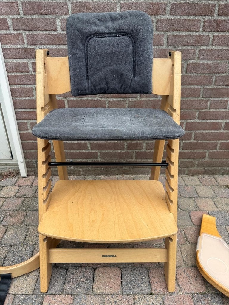 Kidsmill up meegroei kinderstoel, Ophalen, Gebruikt, Meegroeistoel, Afneembaar eetblad