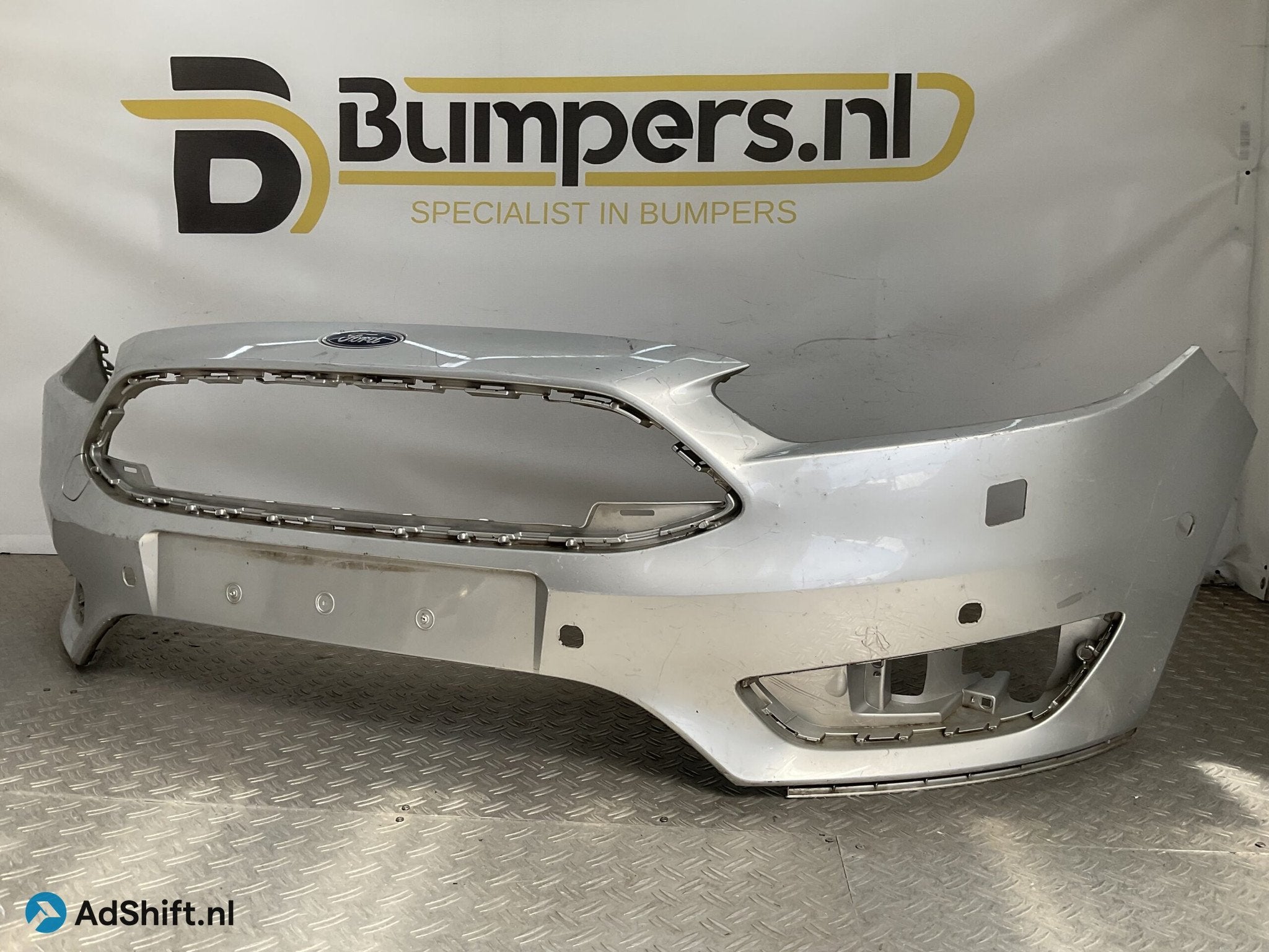 Bumper Ford Focus MK3 Facelift 14-18 F1EB-17757-A Voorbumper, Bumper