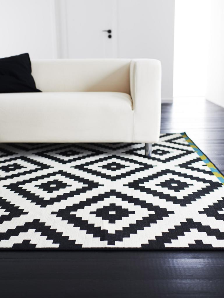 Nieuw in verpakking - IKEA zwartwit geometrisch vloerkleed, Modern, Geometrisch, Scandinavisch, Ophalen of Verzenden, 200 cm of meer