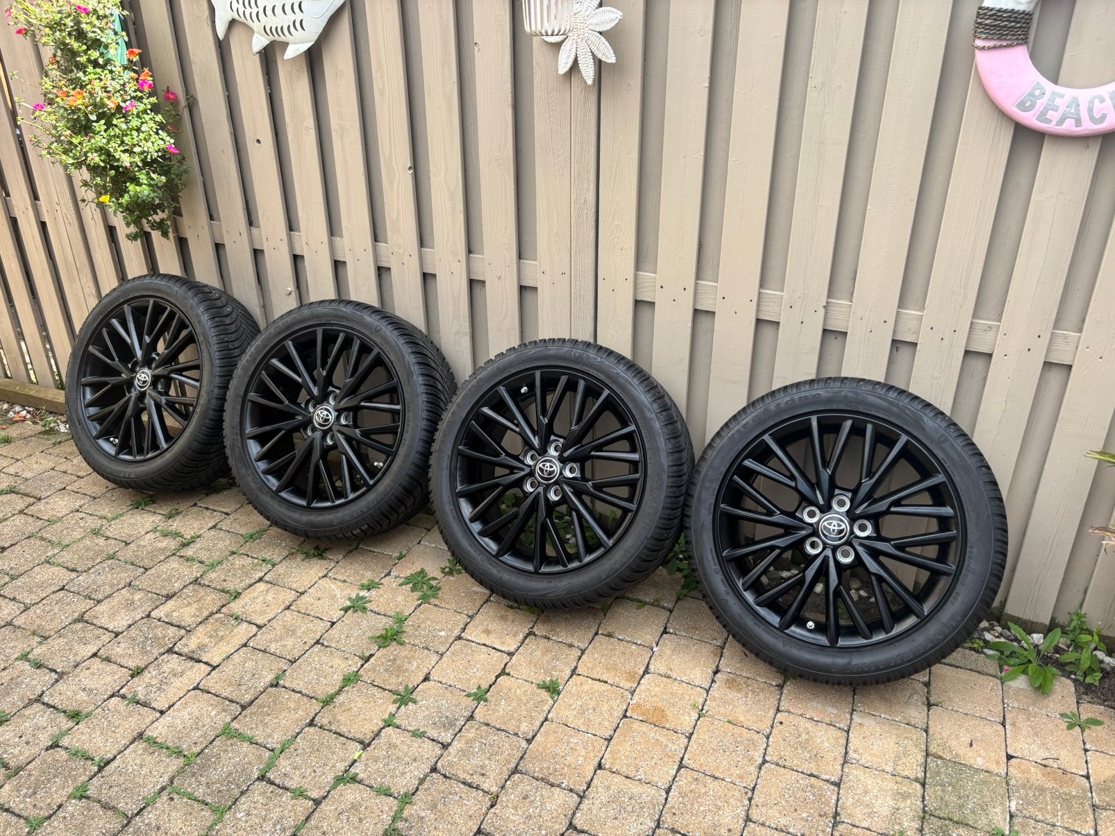 Originele 18inch Toyota CH-R DEMO velgen met Winterbanden, Auto-onderdelen, Banden en Velgen, Ophalen, 18 inch, Banden en Velgen