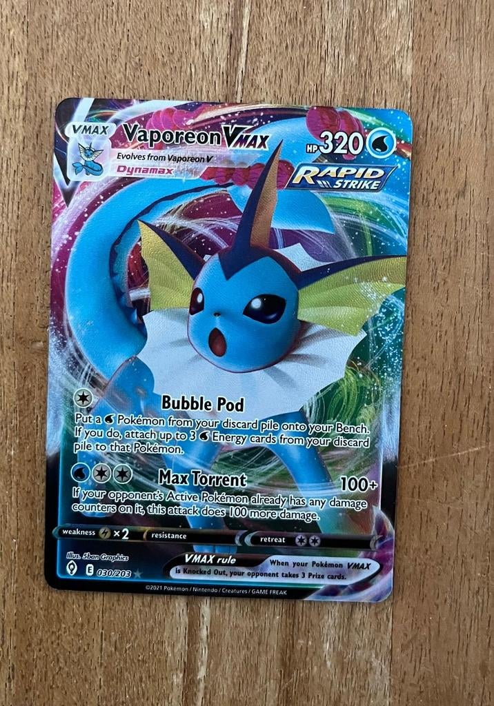 Pokémon Vaporeon VMAX 2021 Rapid Strike Kaart, Verzenden, Zo goed als nieuw, Losse kaart, Foil