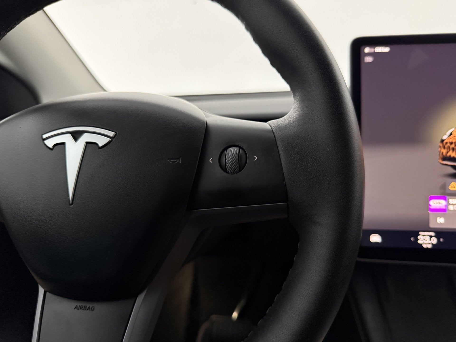 Foto 23 van Tesla Model Y Long Range AWD 75 kWh | Snelladen | SOH 90% |