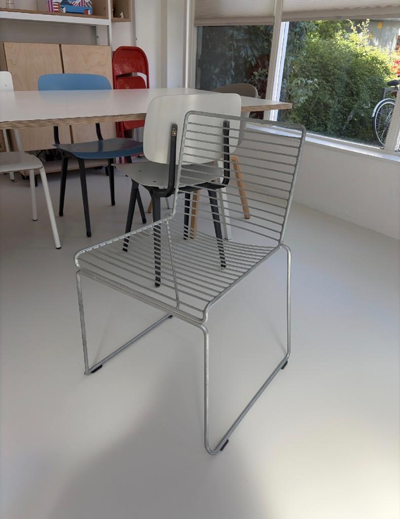 HAY Hee Dining stoel - ijzer - helemaal nieuw, Huis en Inrichting, Stoelen, Ophalen, Nieuw, Metaal, Eén