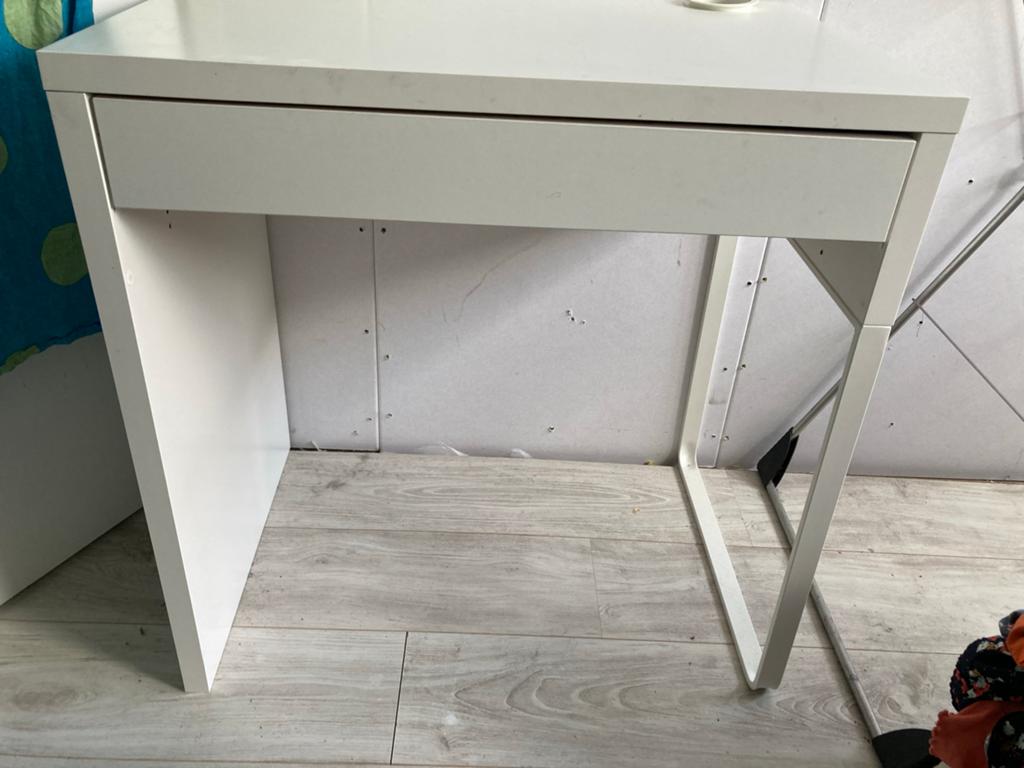 Ikea bureau Micke, Huis en Inrichting, Bureaus, Ophalen, Gebruikt, Met lades, Spaanplaat of MDF