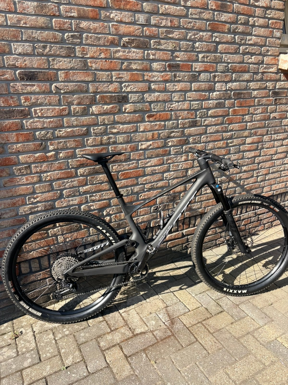 Scott spark rc team (zo goed als nieuw 400km), Fietsen en Brommers, Fully, Zo goed als nieuw, Schijfrem, Ophalen