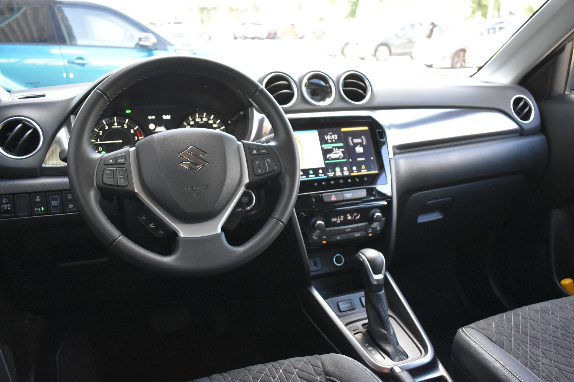 Suzuki Vitara 1.5 Hybrid Style Automaat 102pk | Apple Carpla, Auto's, Gebruikt, 4 cilinders, 116 pk, Origineel Nederlands