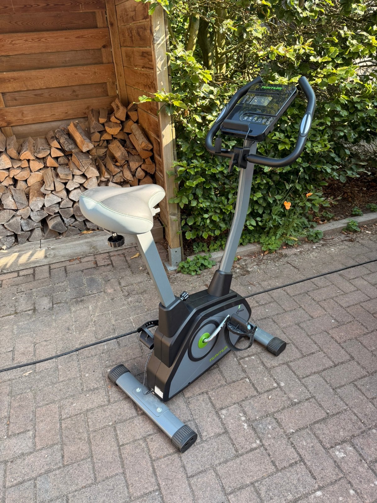 Tunturi hometrainer, Ophalen, Kunststof, Zo goed als nieuw, Benen