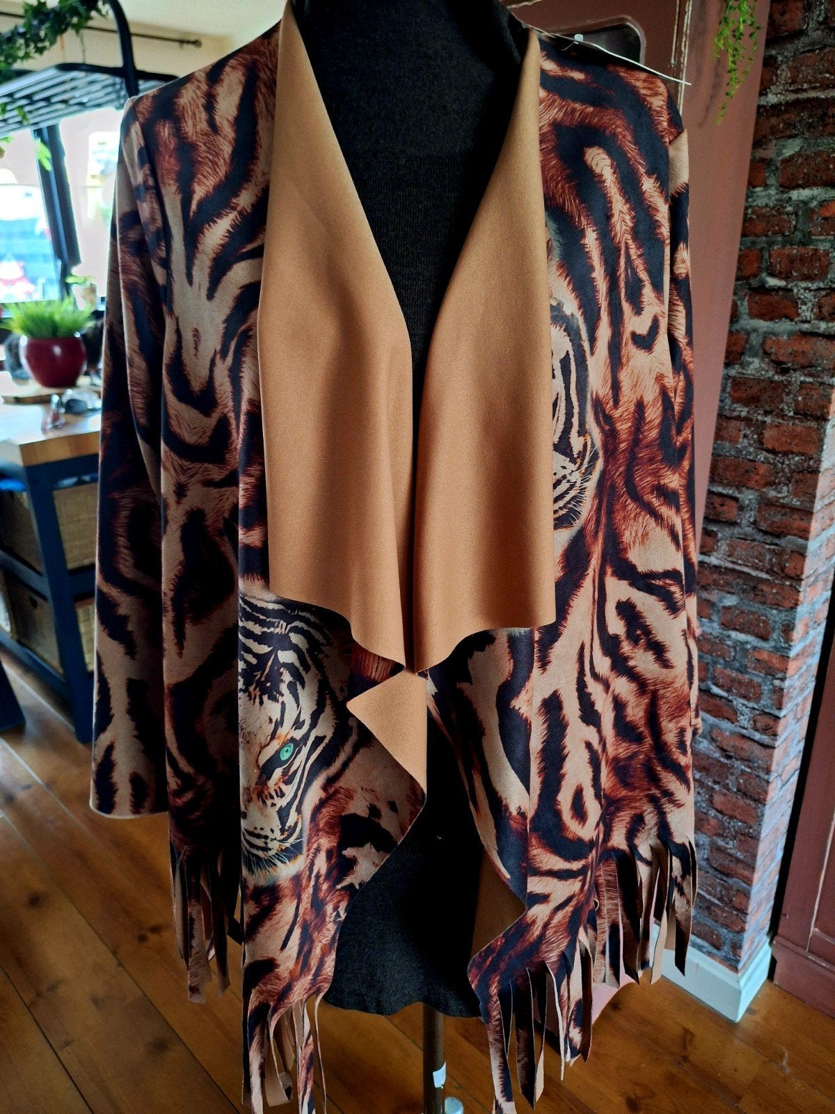 Suedine vest met franjes ibiza style maat m l xl, Ophalen of Verzenden, Zo goed als nieuw, Maat 42/44 (L)