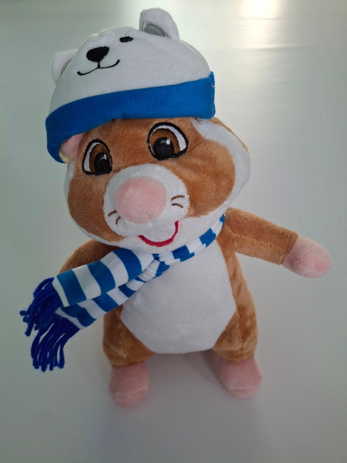 Schattige AH Hamster Knuffel met beertjes Muts en Sjaal, Overige merken, Overige karakters, Hamster, Ophalen of Verzenden