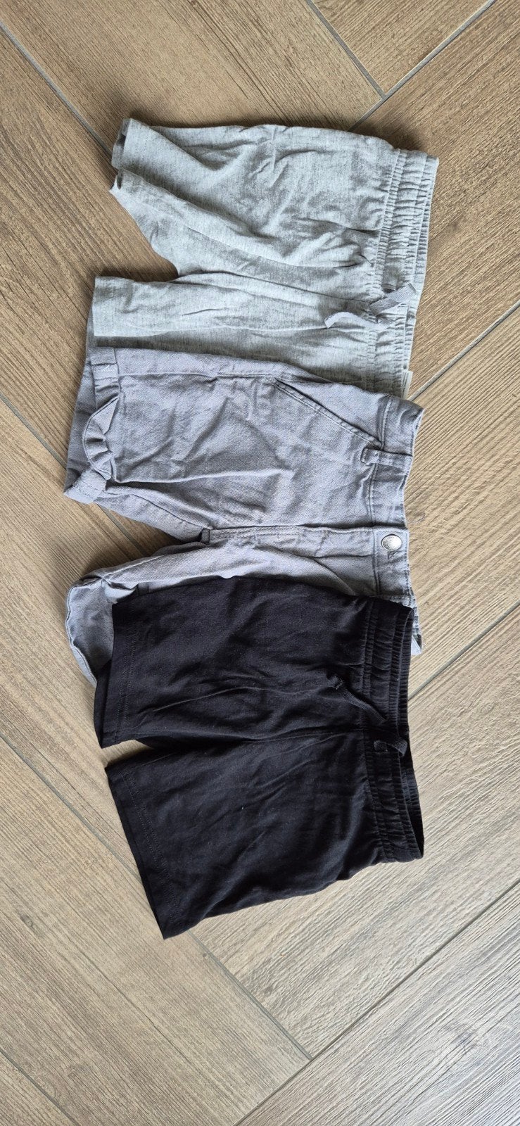 Korte broekjes jongen maat 98/104, Kleding | Dames, Zwart, Ophalen of Verzenden, Zo goed als nieuw, Maat 34 (XS) of kleiner
