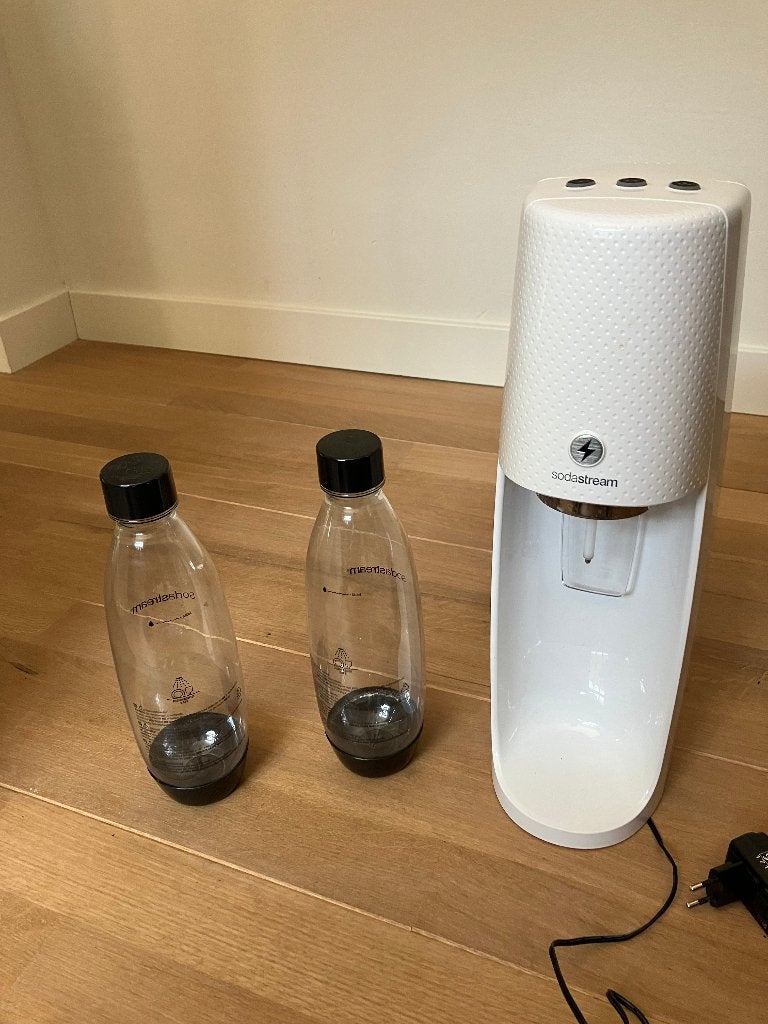 Sodastream E -Terra met 2 flessen, Witgoed en Apparatuur, Bruiswatermachines, Ophalen of Verzenden, Gebruikt