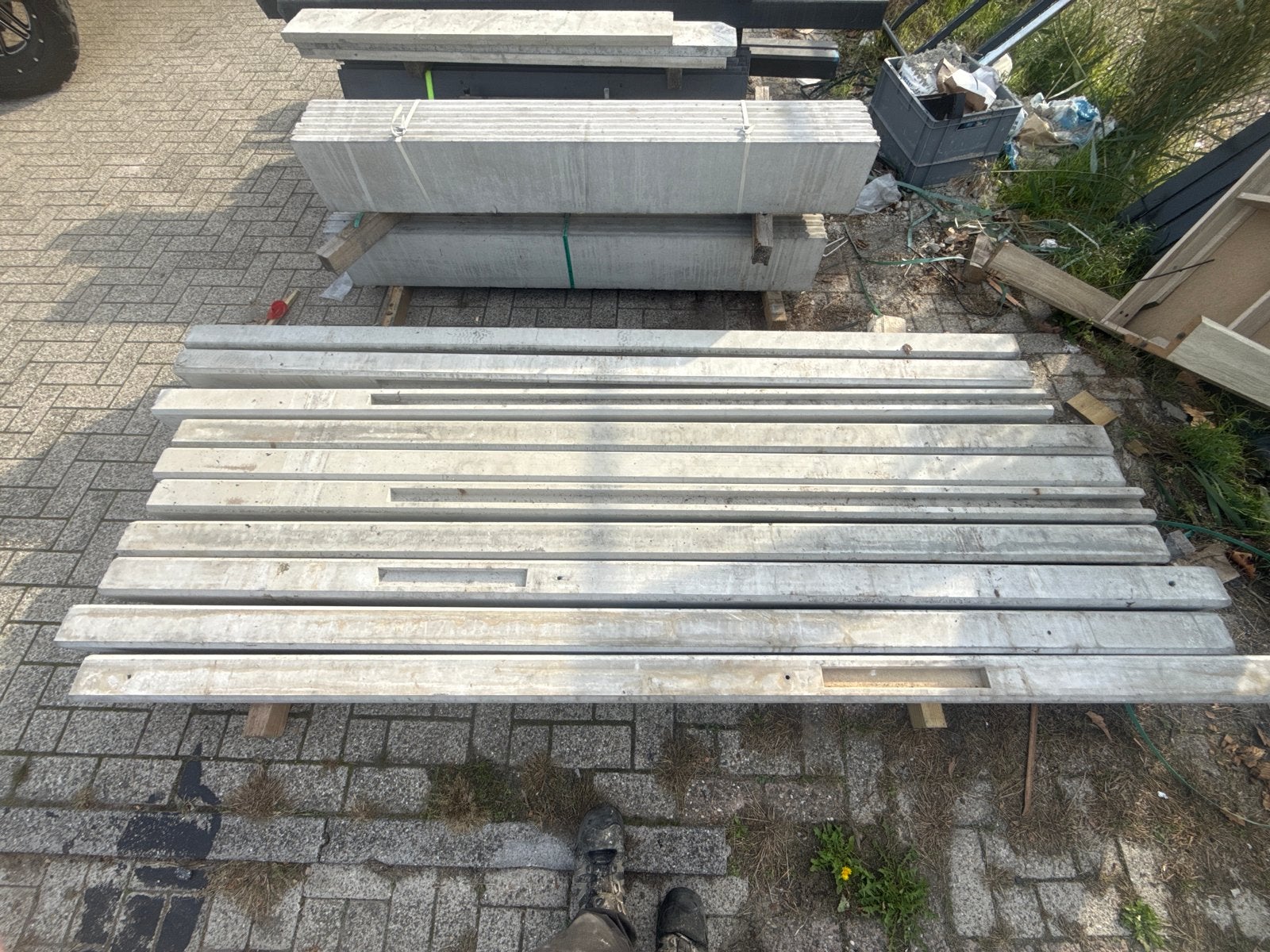 Betonpalen diverse soorten - Wit licht grijs (B-keus), Ophalen, Gebruikt, 250 cm of meer, Palen