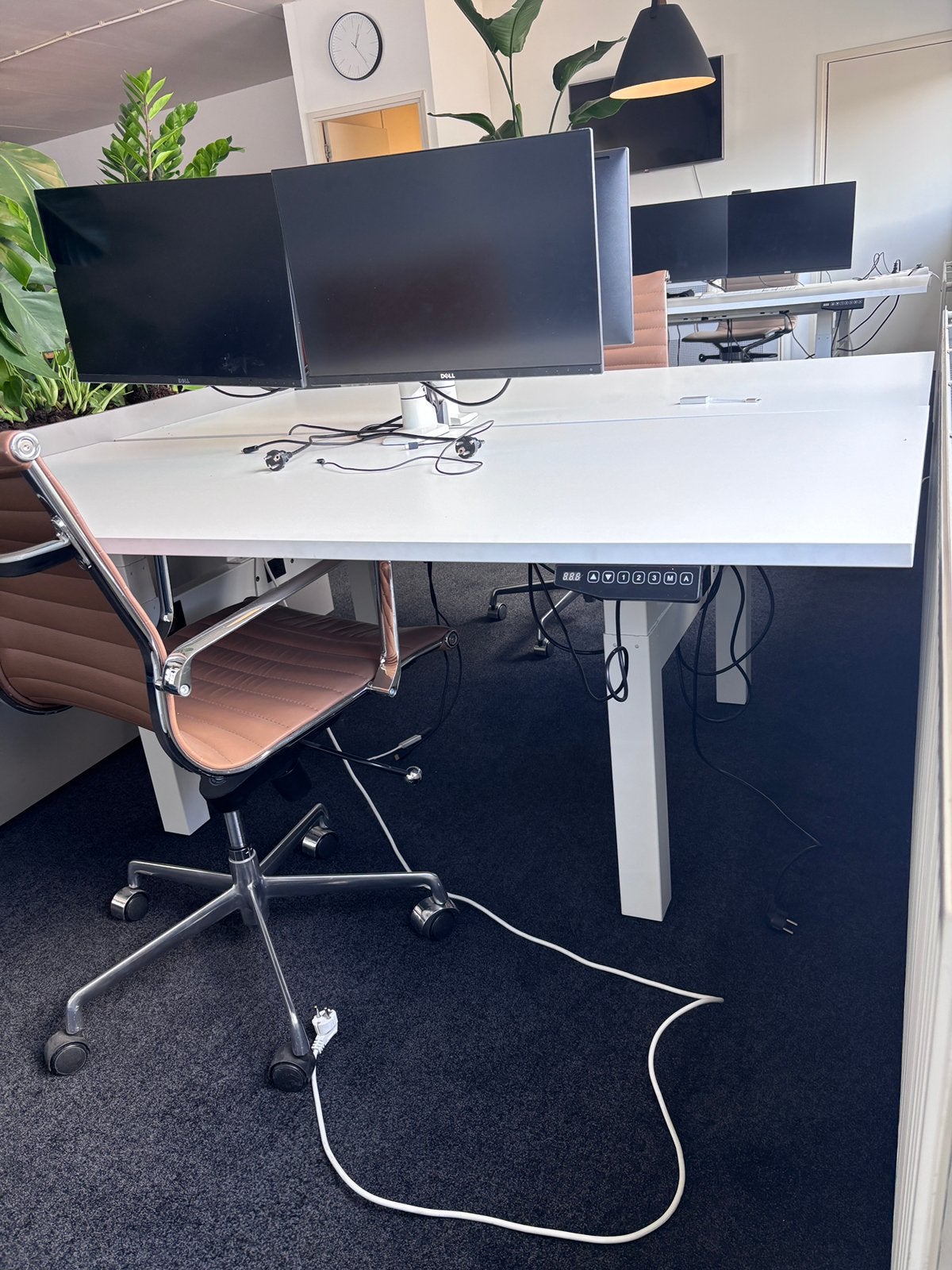 Bureau duo bench wit hpl 2x 180*80, Ophalen, Elektrisch, Zo goed als nieuw