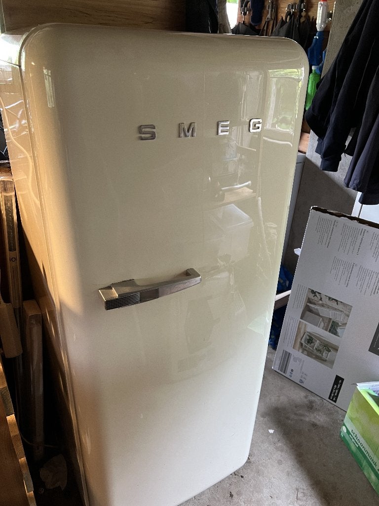 Smeg retro koelkast met vriesvak, Witgoed en Apparatuur, Koelkasten en IJskasten, Gebruikt, Met vriesvak, 200 liter of meer, 140 tot 160 cm
