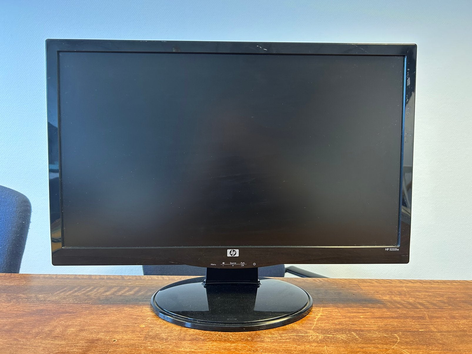 HP full HD beeldscherm, 23-inch, S2331a, Kantelbaar, Full HD, Zo goed als nieuw, TN
