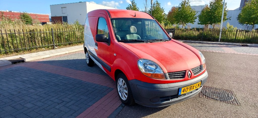 Renault Kangoo 1.5 dCi – 2006 – APK tot 04-2027 – trekhaak, Auto's, Voorwielaandrijving, Stof, 4 cilinders, 1188 kg